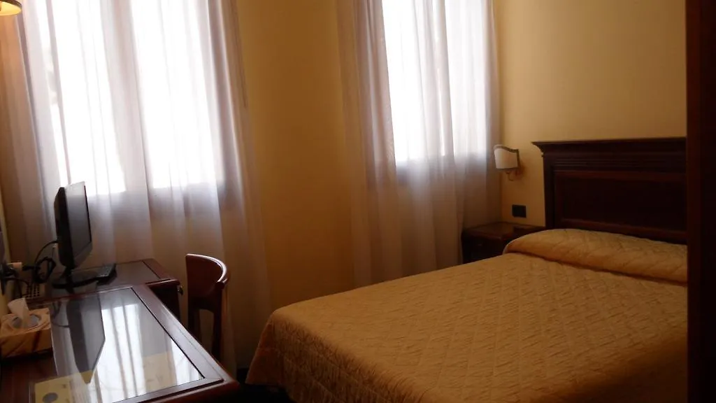 *** Inn Alloggi Marinella Venice Italy